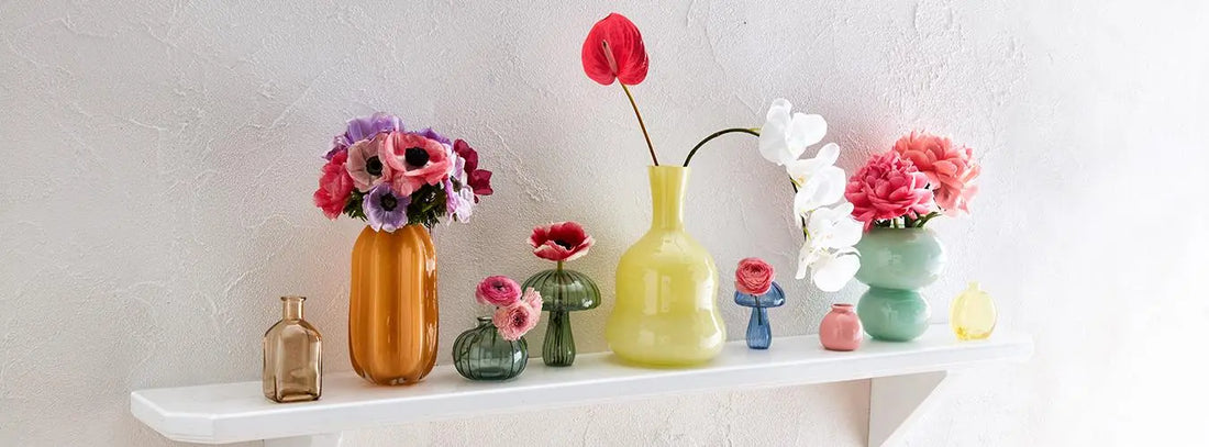 How To Select the Right Vase for Your Florals