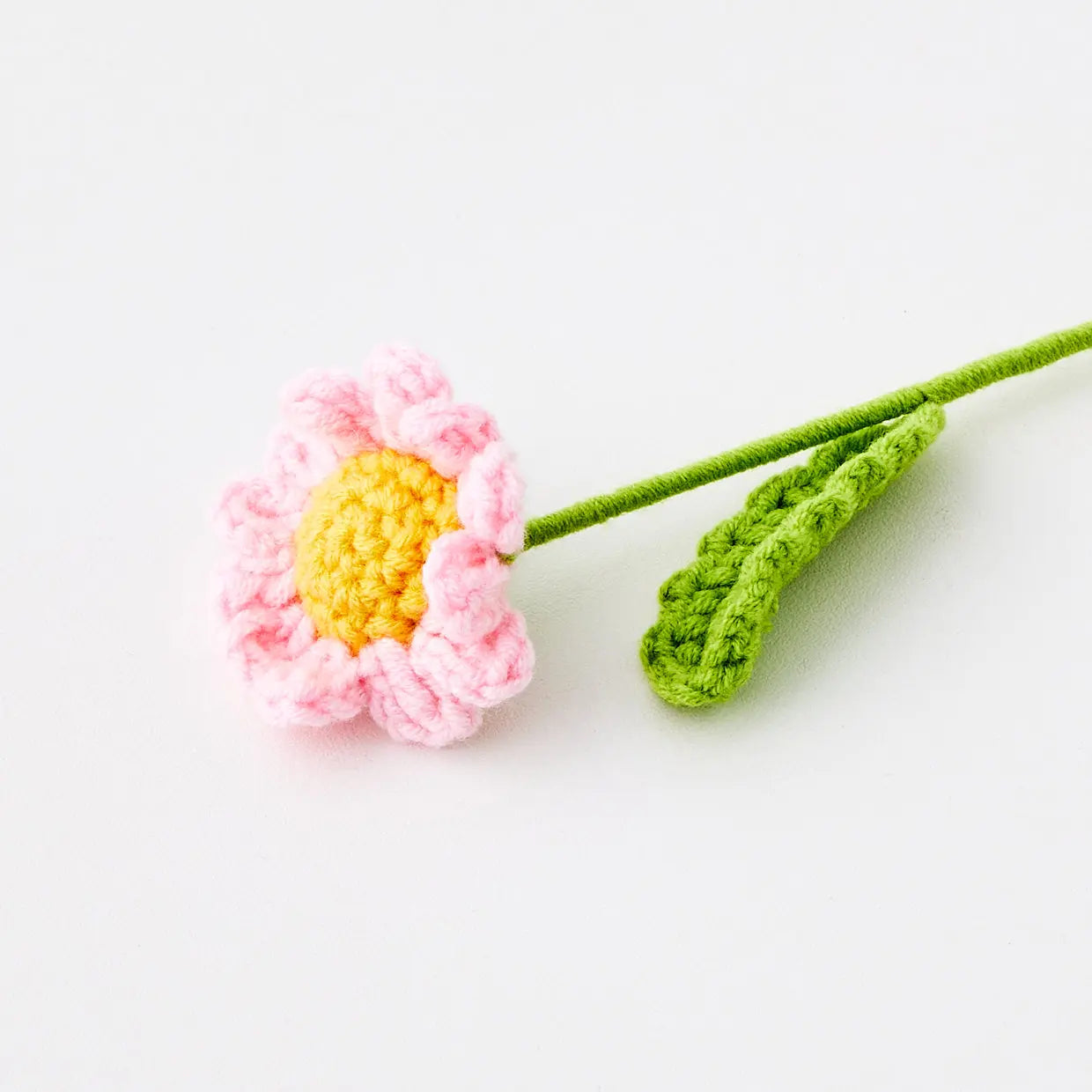 Daffodil Hand Knitted Flower Pink - GigiandTom