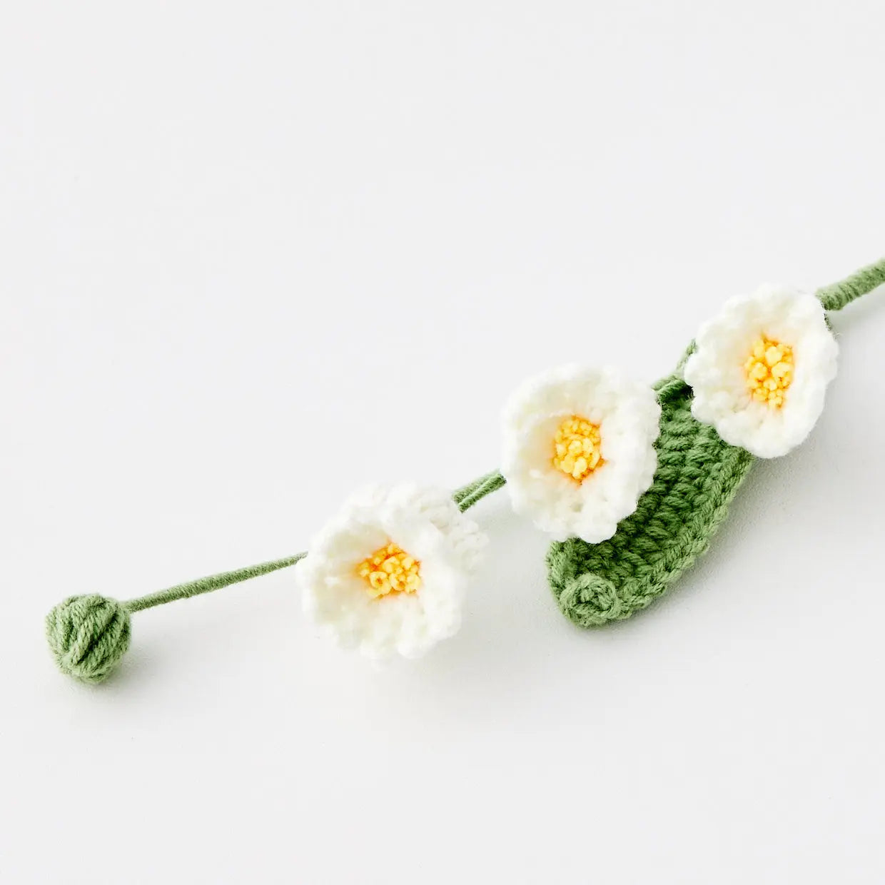 Daffodil Stem Hand Knitted Flower White - GigiandTom