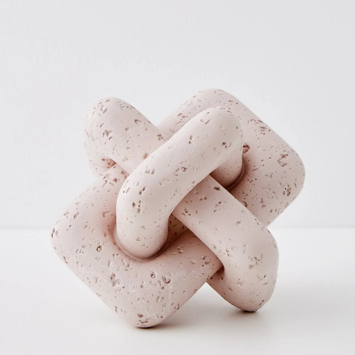 Knot Resin Sculpture Pink - GigiandTom