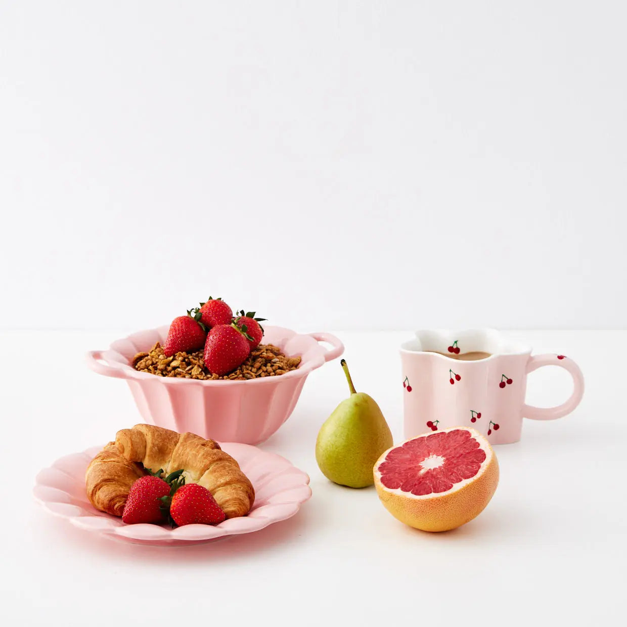 Lolita Ceramic Fruit Bowl Baby Pink - GigiandTom