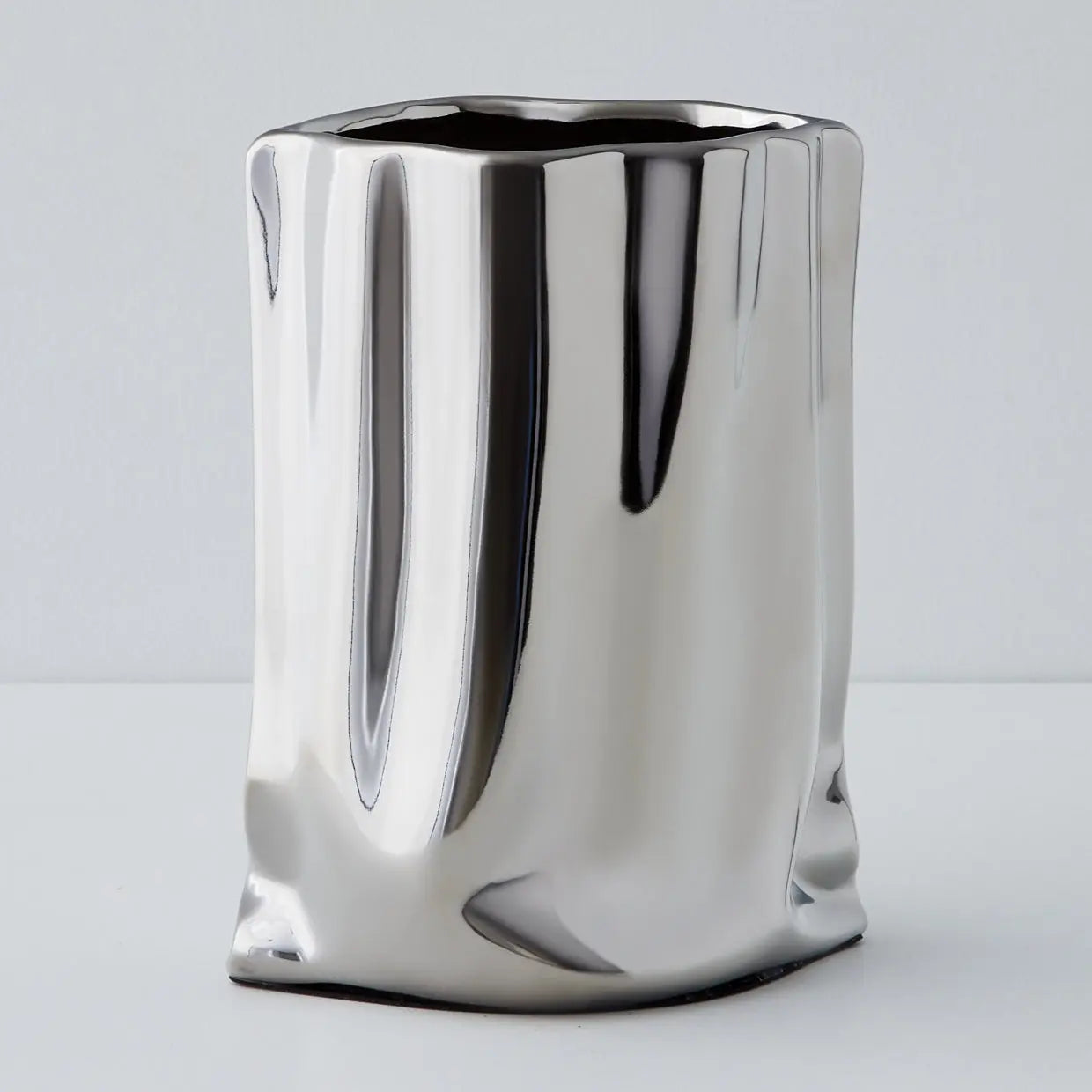 Mercury Metal Vase Silver - GigiandTom