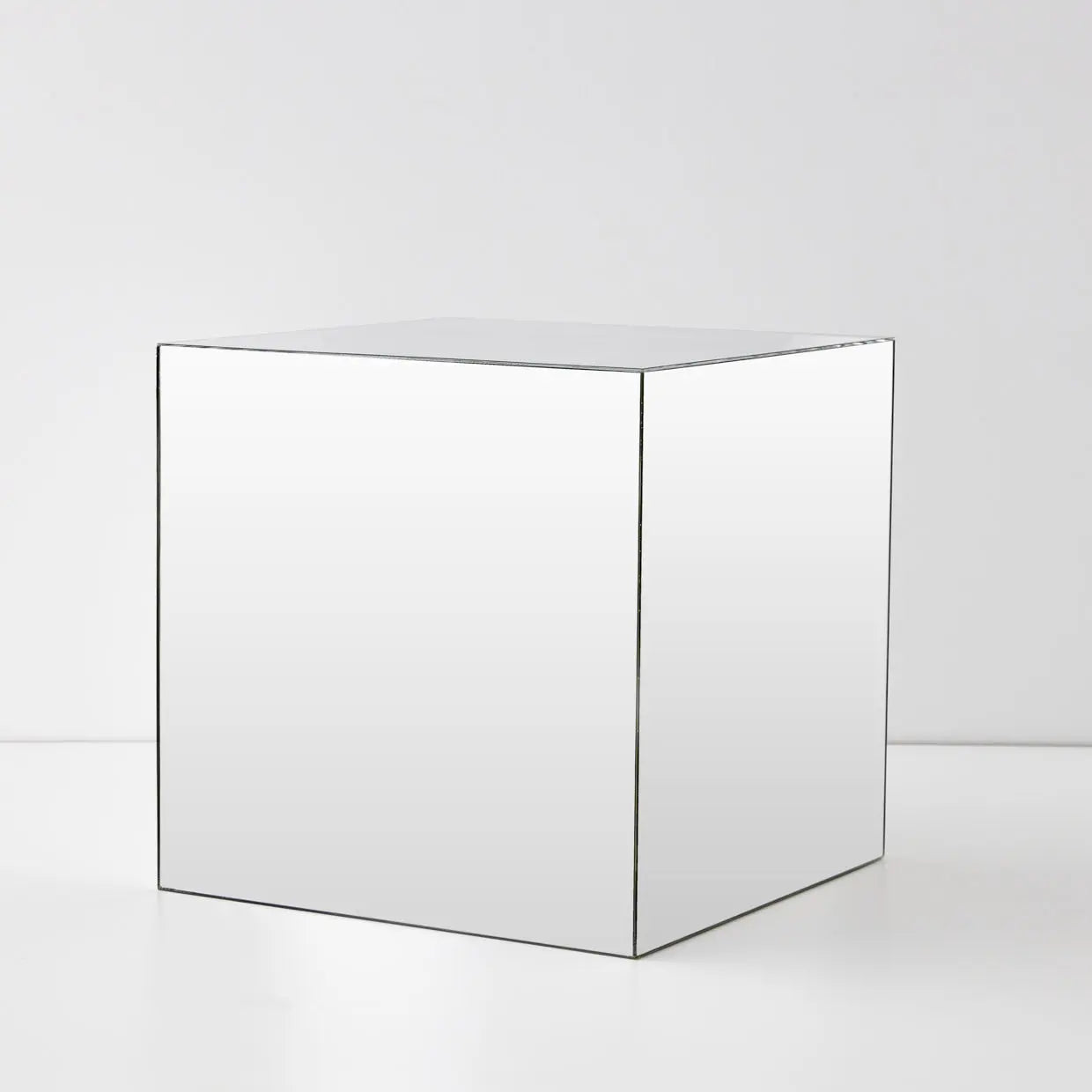 Mirror Cube Acrylic Side Table - GigiandTom