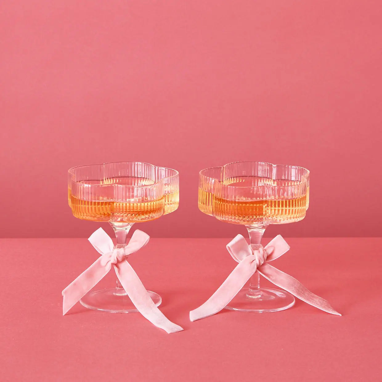 Ribbed Flower Champagne Glass Set of 2 - GigiandTom