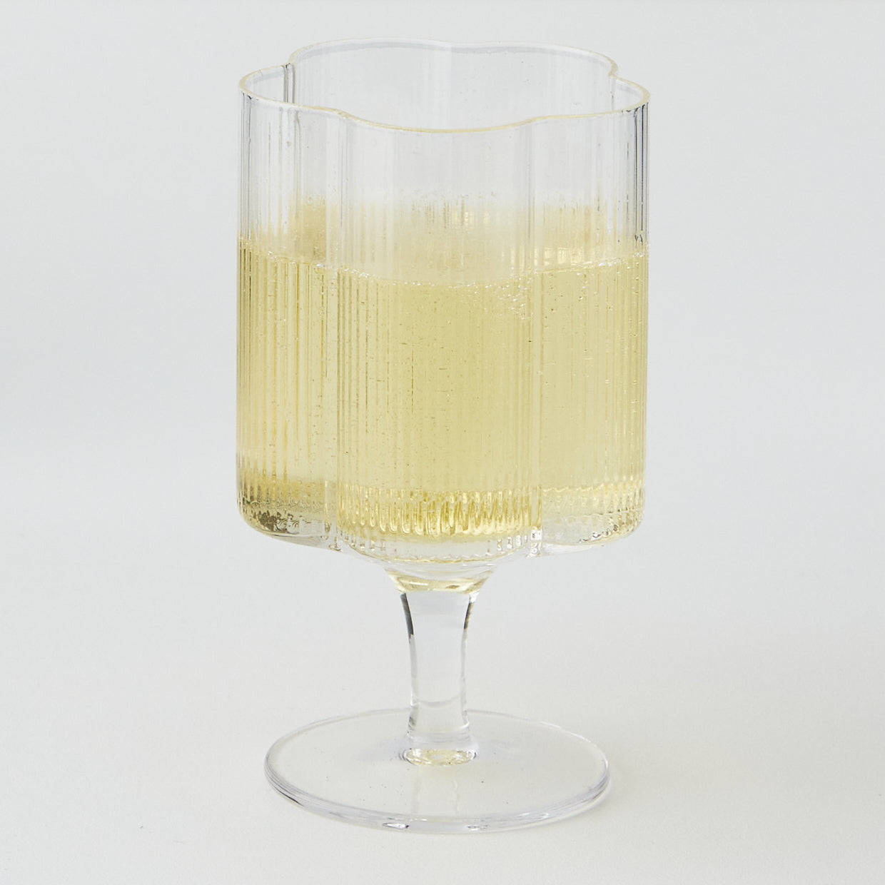 Ribbed Flower Wine Glass