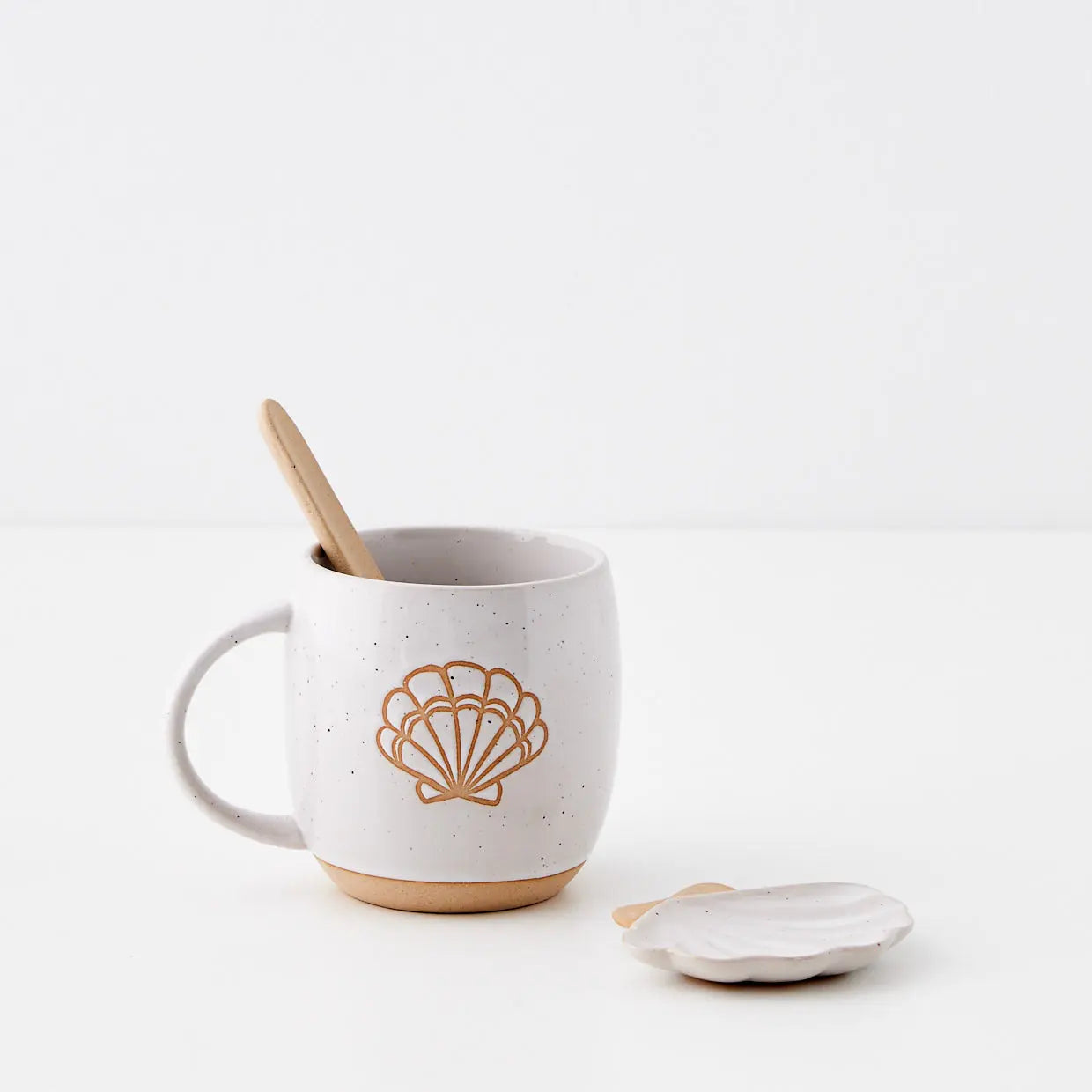 Seashell Ceramic Mug & Spoon Set - GigiandTom