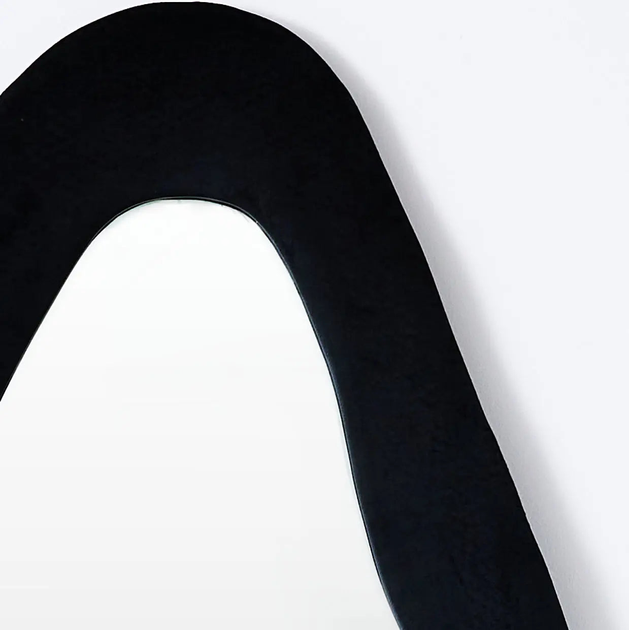 Asymmetrical Wavy Velvet Full Length Mirror Black - GigiandTom