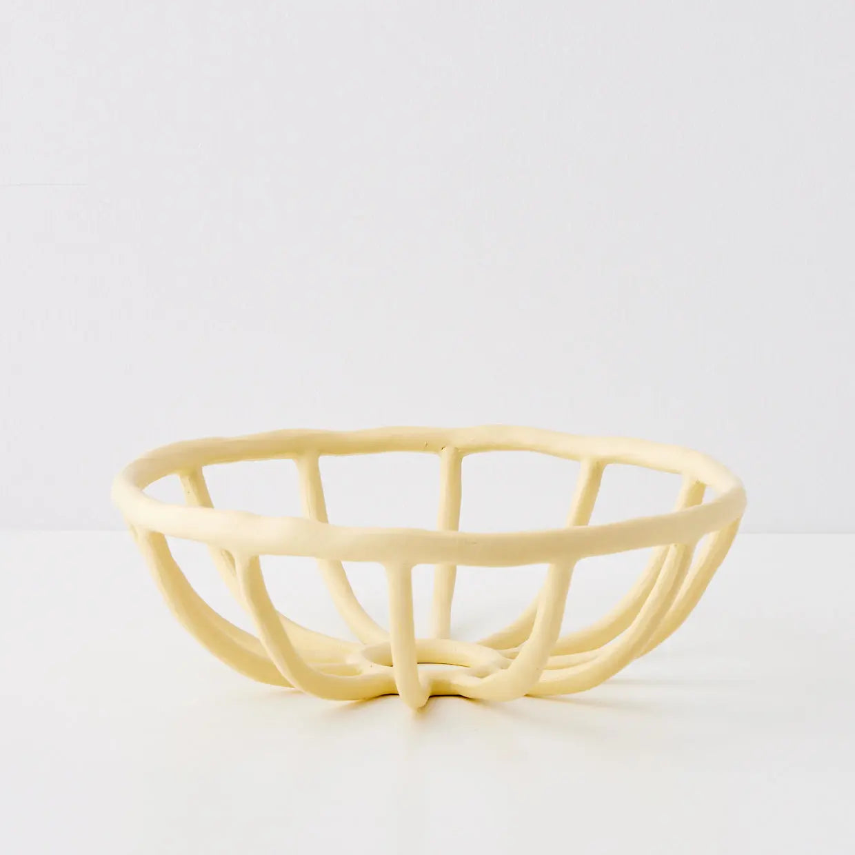 Weave Resin Basket Beige - GigiandTom